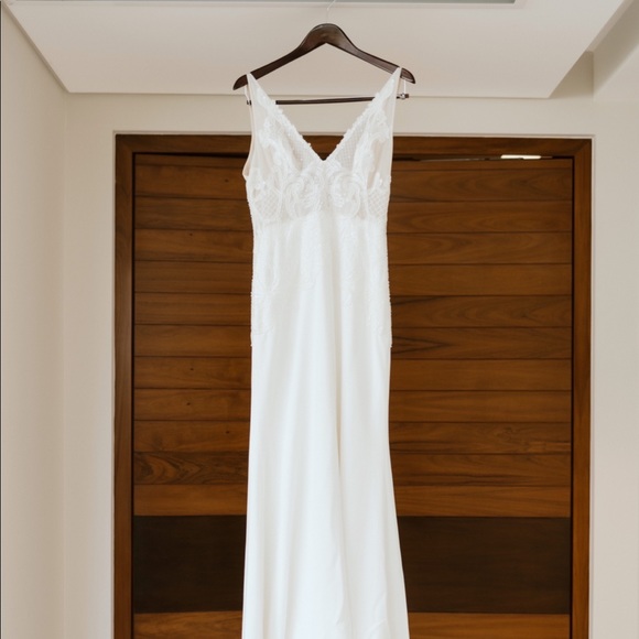 Jane Hill “Frankie” Wedding Gown - Picture 3 of 7